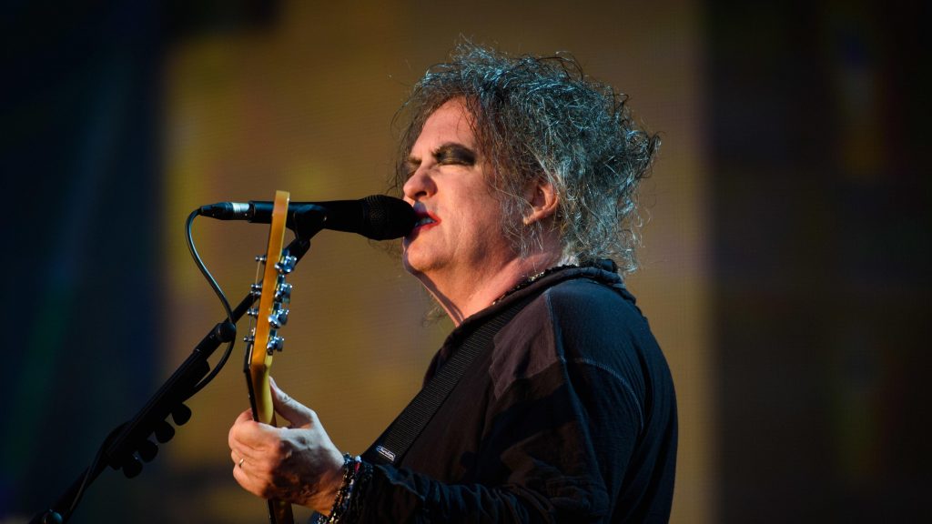 Robert Smith "The Cure"
